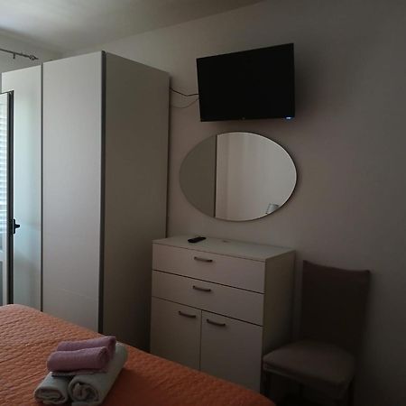 Apartments Piko2 เยลซา ภายนอก รูปภาพ