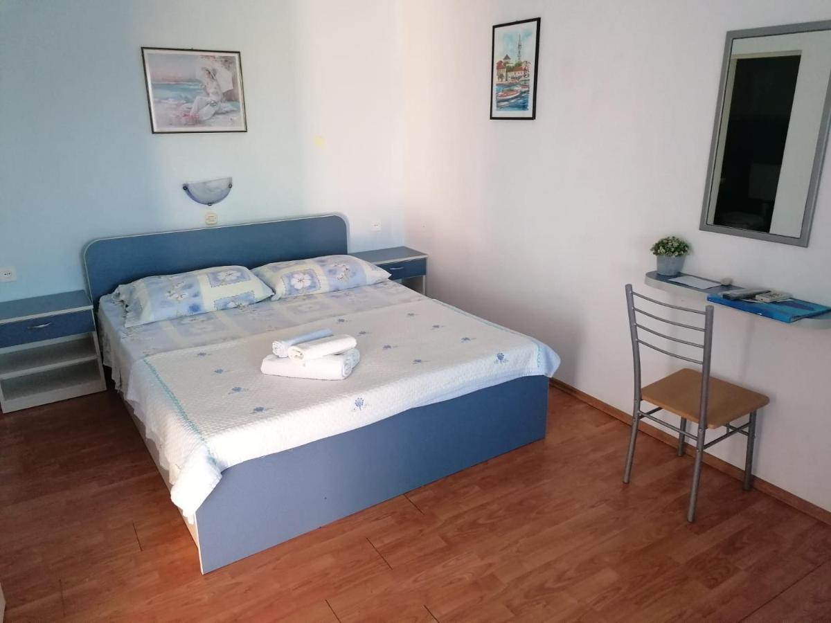 Apartments Piko2 เยลซา ภายนอก รูปภาพ